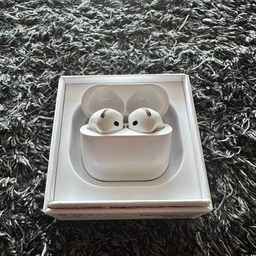 Apple AirPod Gen 4